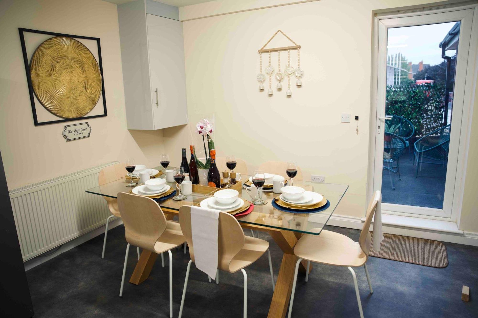 Abington Ccc - Sleeps 15, Balcony, Shower Jets, Cinema & Game Room, Baby Room, Pool Table, Ps5, 30 Games, Wii, Library, Parking, 5 Villa *