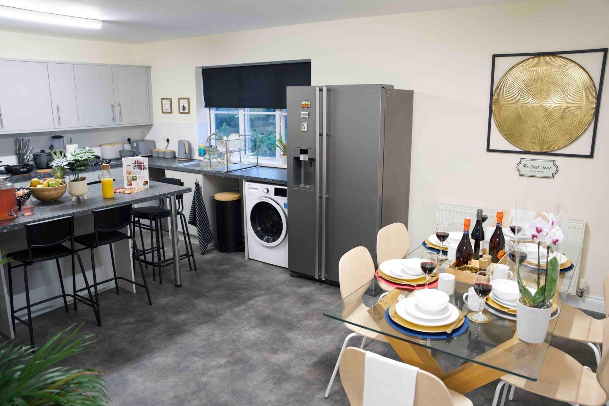 Abington Ccc - Sleeps 15, Balcony, Shower Jets, Cinema & Game Room, Baby Room, Pool Table, Ps5, 30 Games, Wii, Library, Parking, 5 Villa Northampton
