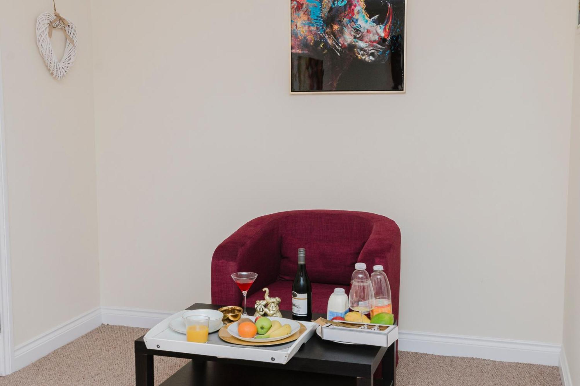 Abington Ccc - Sleeps 15, Balcony, Shower Jets, Cinema & Game Room, Baby Room, Pool Table, Ps5, 30 Games, Wii, Library, Parking, 5 Villa *