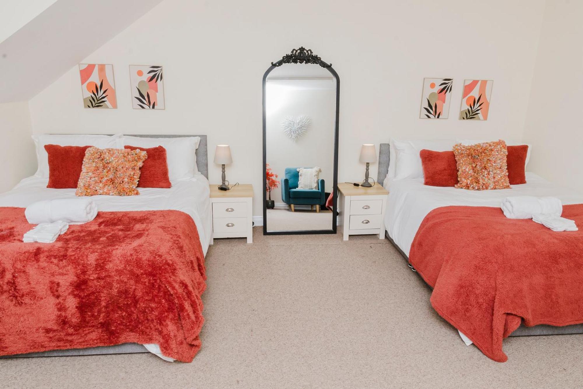 Abington Ccc - Sleeps 15, Balcony, Shower Jets, Cinema & Game Room, Baby Room, Pool Table, Ps5, 30 Games, Wii, Library, Parking, 5 Villa