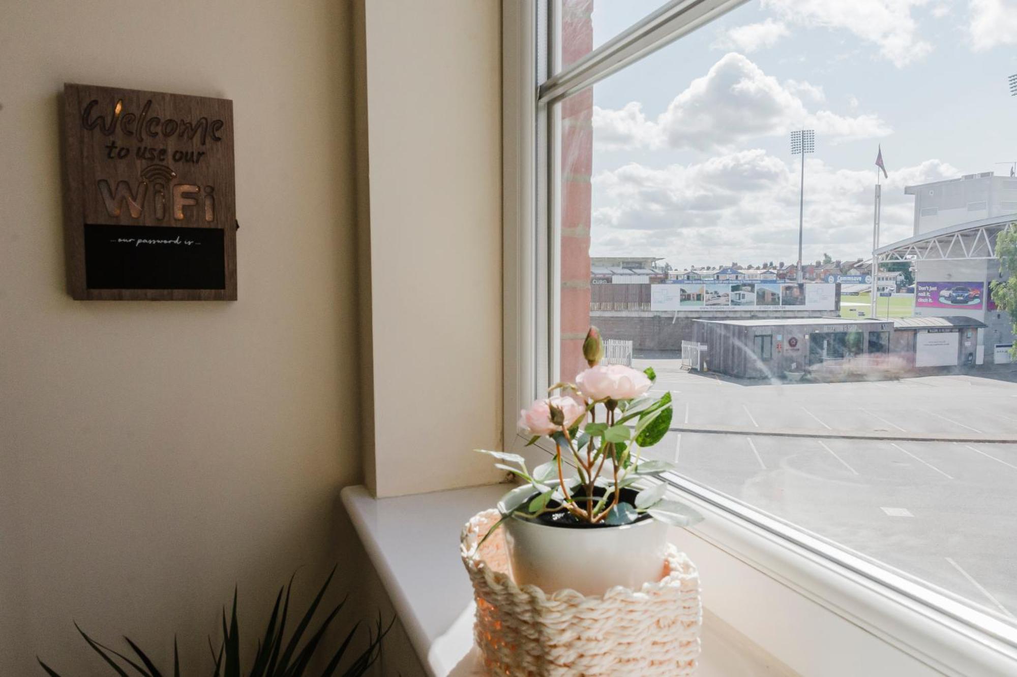 Abington Ccc - Sleeps 15, Balcony, Shower Jets, Cinema & Game Room, Baby Room, Pool Table, Ps5, 30 Games, Wii, Library, Parking, 5