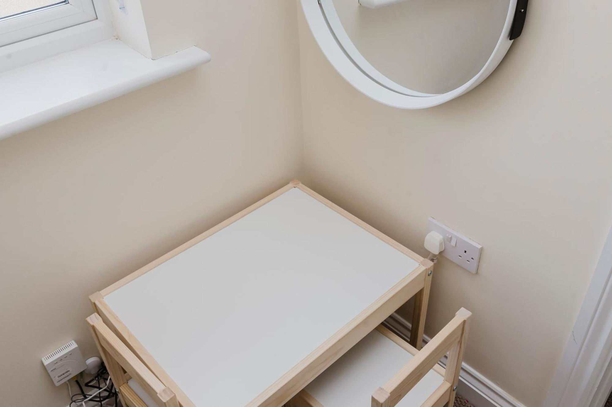 Villa Abington Ccc - Sleeps 15, Balcony, Shower Jets, Cinema & Game Room, Baby Room, Pool Table, Ps5, 30 Games, Wii, Library, Parking, 5 Northampton